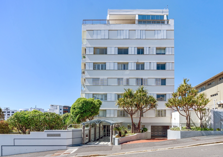 2 Bedroom Property for Sale in Bantry Bay Western Cape
